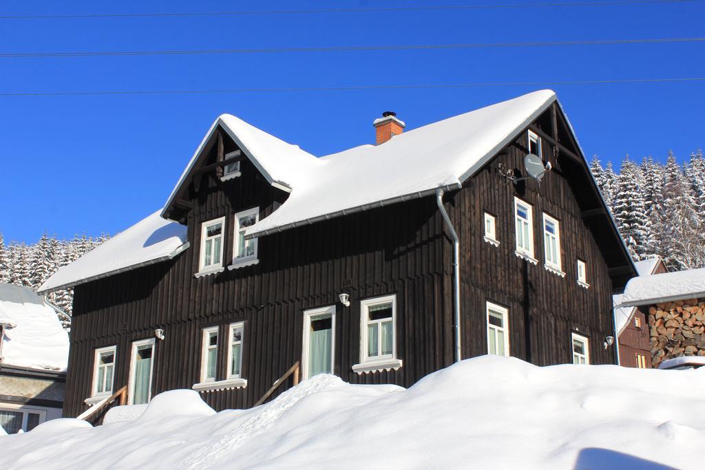 Апартаменты Ferienhaus Anno Dazumal, Wie Zu Oma'S Zeiten Клингенталь Экстерьер фото